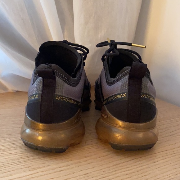 NIKE VAPORMAX SNEAKERS - Picture 7 of 16